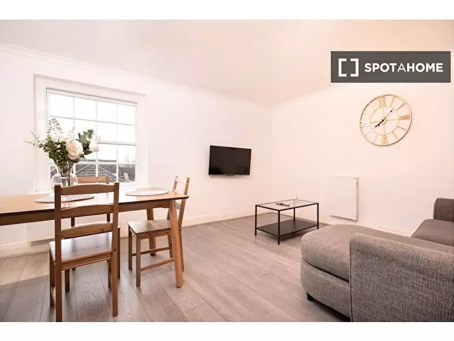 Immagine 2 di Appartamento in affitto  in flat a 