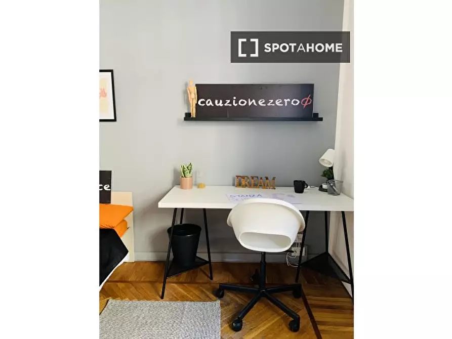 Immagine 5 di Camera condivisa in affitto  in Via Sant'Agostino n. a Torino