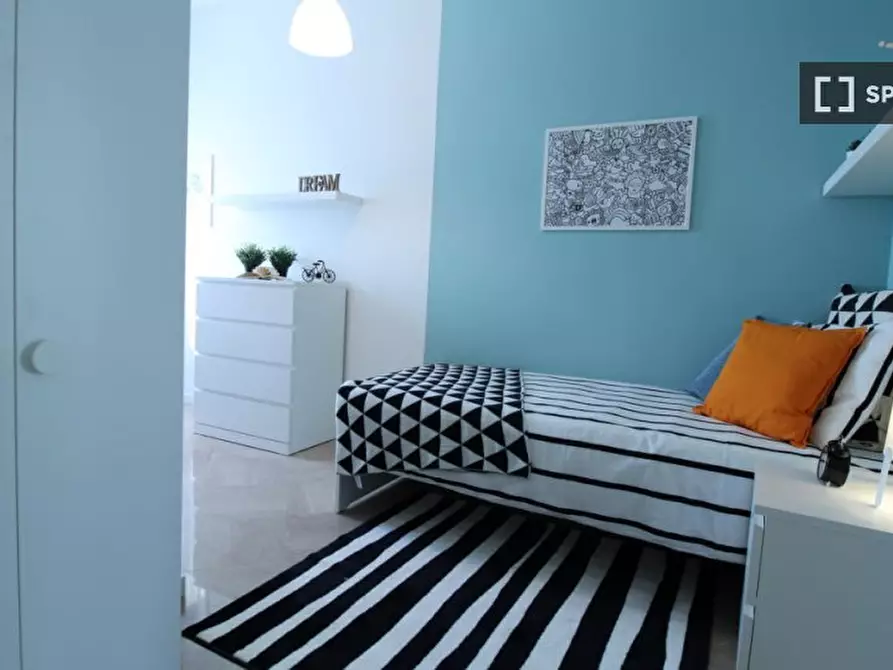Immagine 4 di Camera condivisa in affitto  in Zadei a Brescia