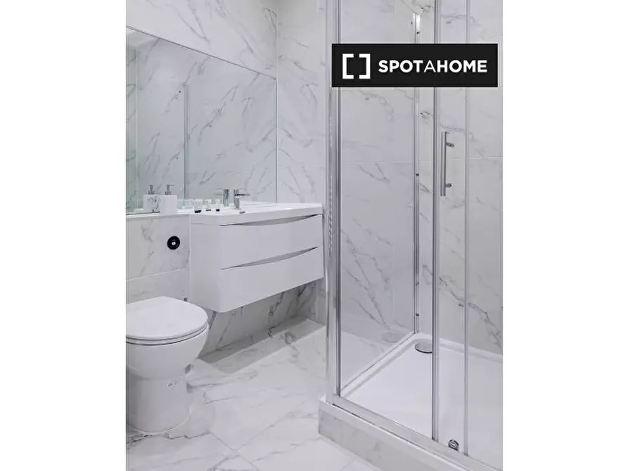 Immagine 11 di Appartamento in affitto  in 24-25 Nassau St, Fitzrovia, London W1W 7AQ, UK a Paddington