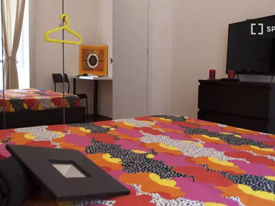 Immagine 1 di Camera condivisa in affitto  in Viale Tunisia a Milano