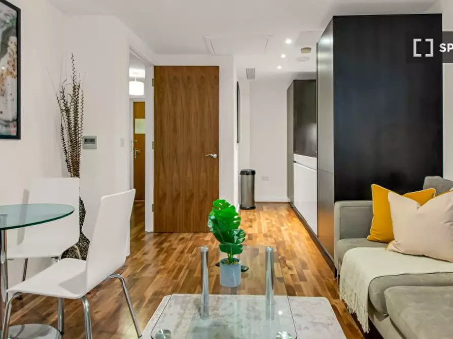 Immagine 4 di Appartamento in affitto  in Lamb's Passage a Islington