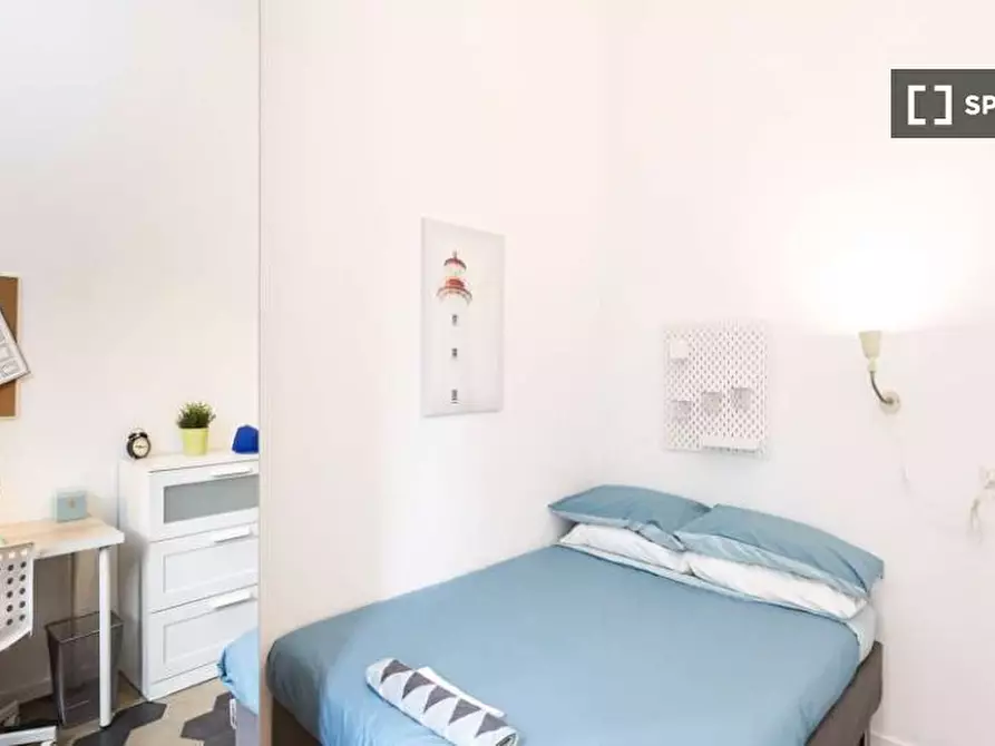 Immagine 1 di Camera condivisa in affitto  in Via Paolo Bassi a Milano