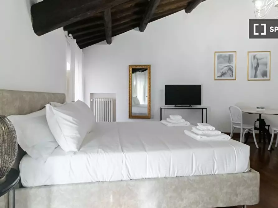 Immagine 5 di Appartamento in affitto  in Via Dei Cappuccini a Roma