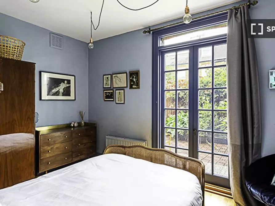 Immagine 17 di Appartamento in affitto  in Grafton Road a Ealing