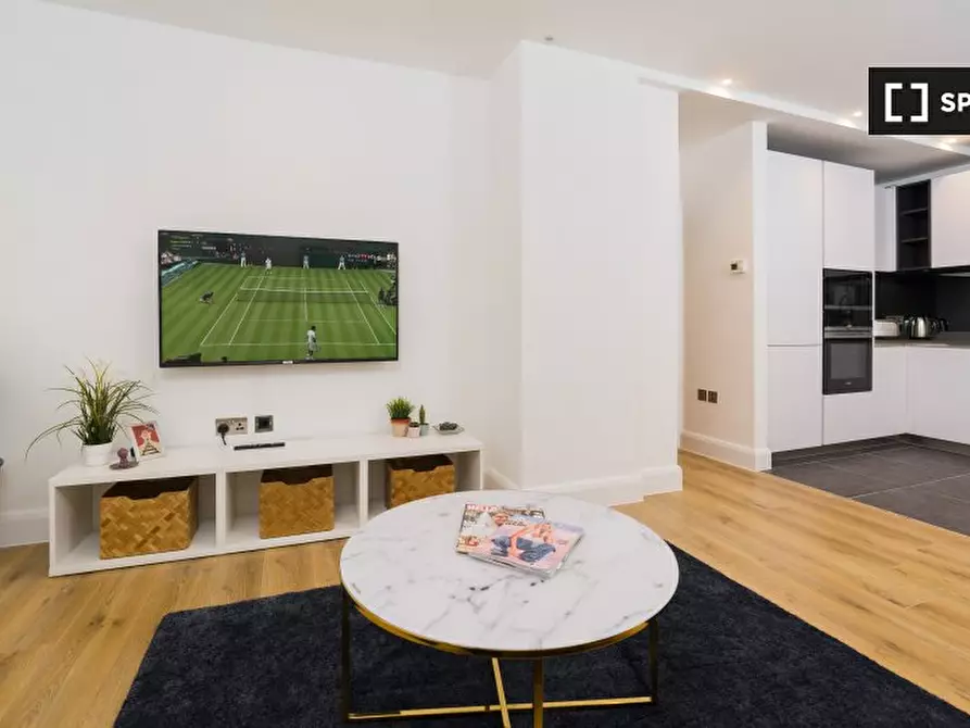 Immagine 7 di Appartamento in affitto  in -661 High Rd a Walthamstow