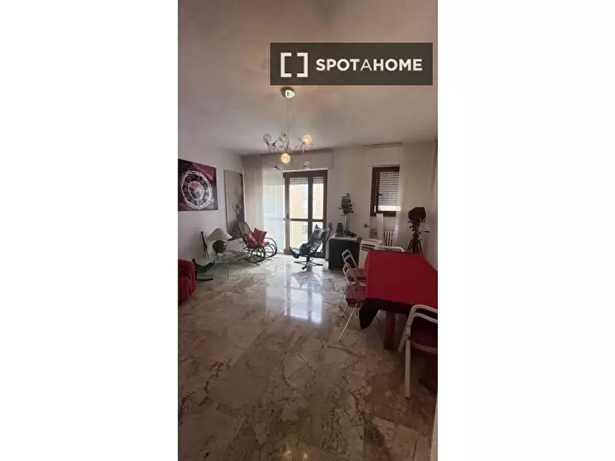 Immagine 5 di Camera condivisa in affitto  in Via Andrea Solari a Milano