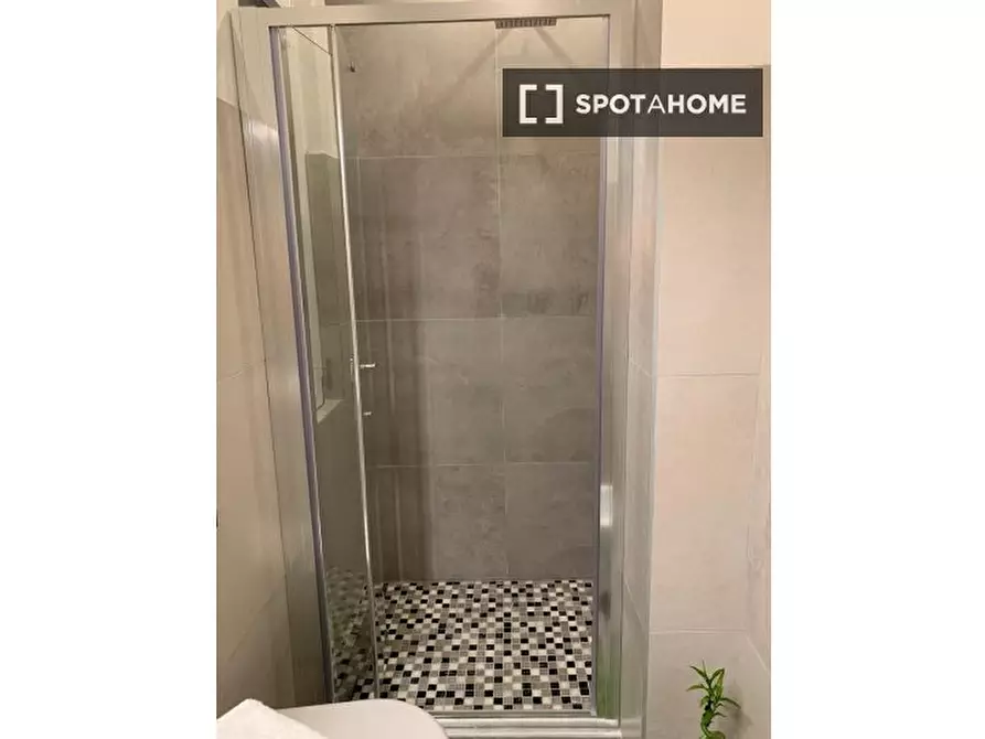 Immagine 6 di Ufficio in affitto  in Viale Cassala a Milano