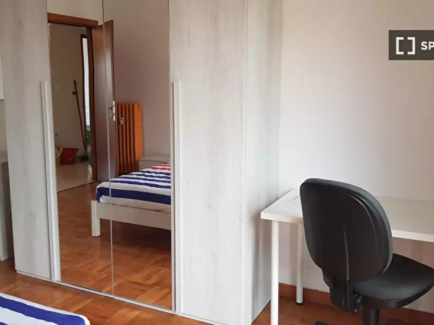 Immagine 4 di Camera condivisa in affitto  in Via Sant'Ambrogio a Torino