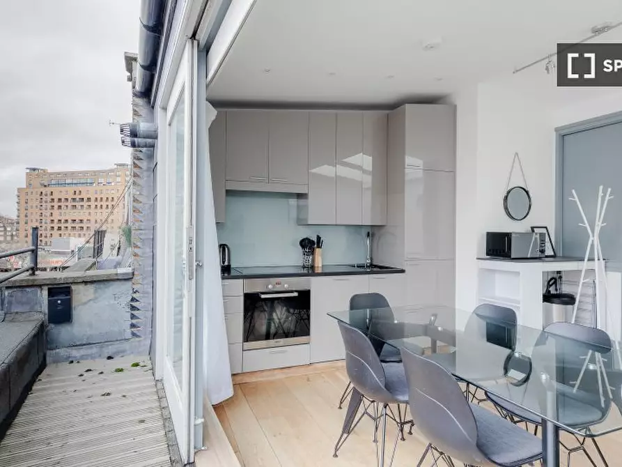 Immagine 17 di Appartamento in affitto  in Apartment a Kensington