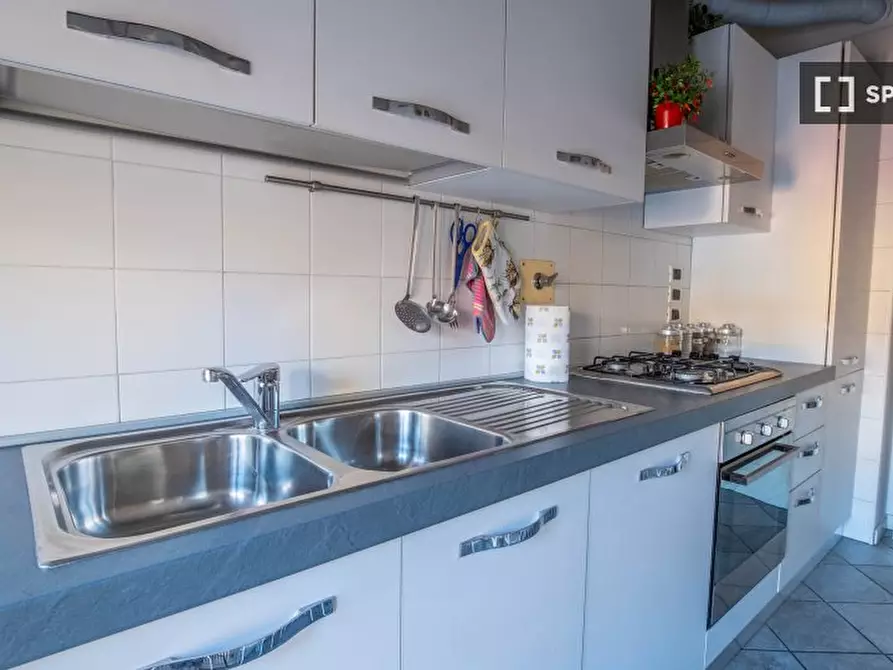 Immagine 10 di Appartamento in affitto  in Via Giuseppe Massarenti a Bologna