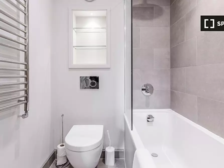 Immagine 15 di Appartamento in affitto  in -40 The Quadrant a Richmond