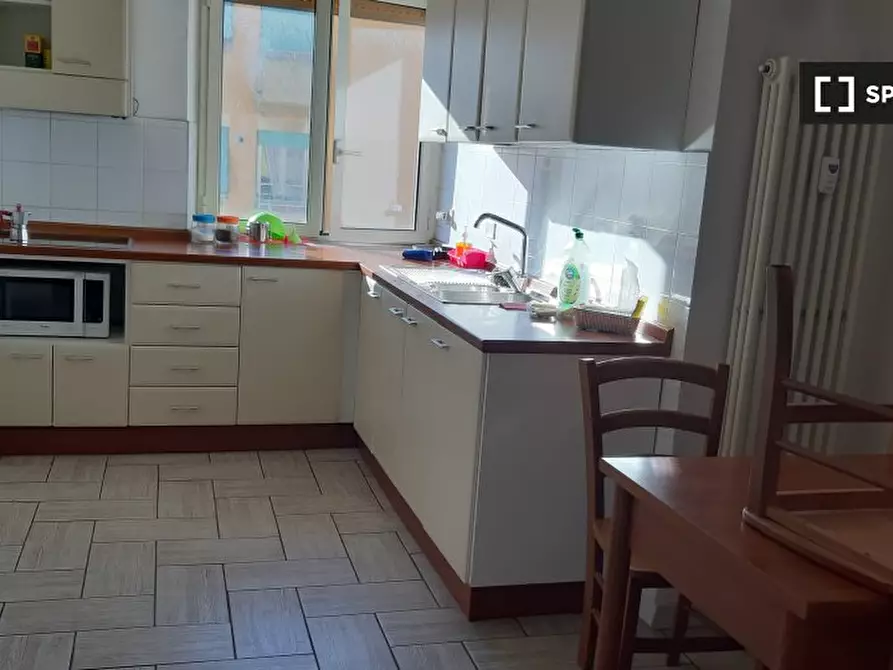 Immagine 6 di Camera condivisa in affitto  in Via Ugolino Cavalcabò a Roma