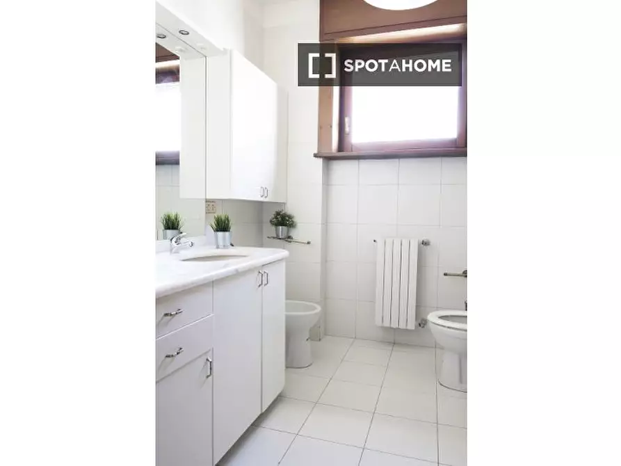 Immagine 1 di Camera condivisa in affitto  in Via Francesco Primatriccio a Milano