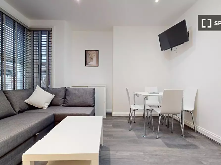 Immagine 2 di Appartamento in affitto  in Blenheim Gardens a Brent