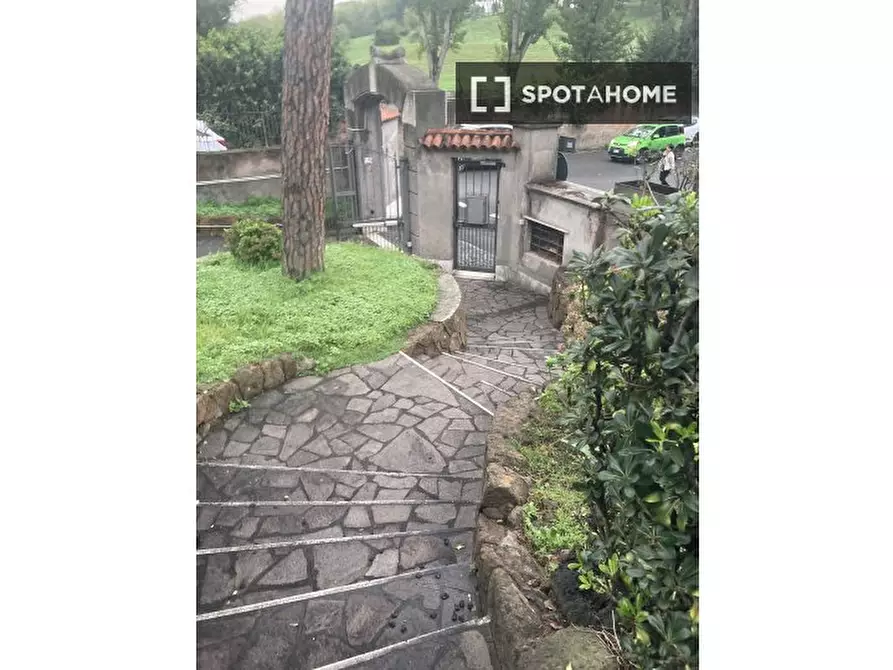 Immagine 3 di Appartamento in affitto  in Vicolo Silvestri a Roma