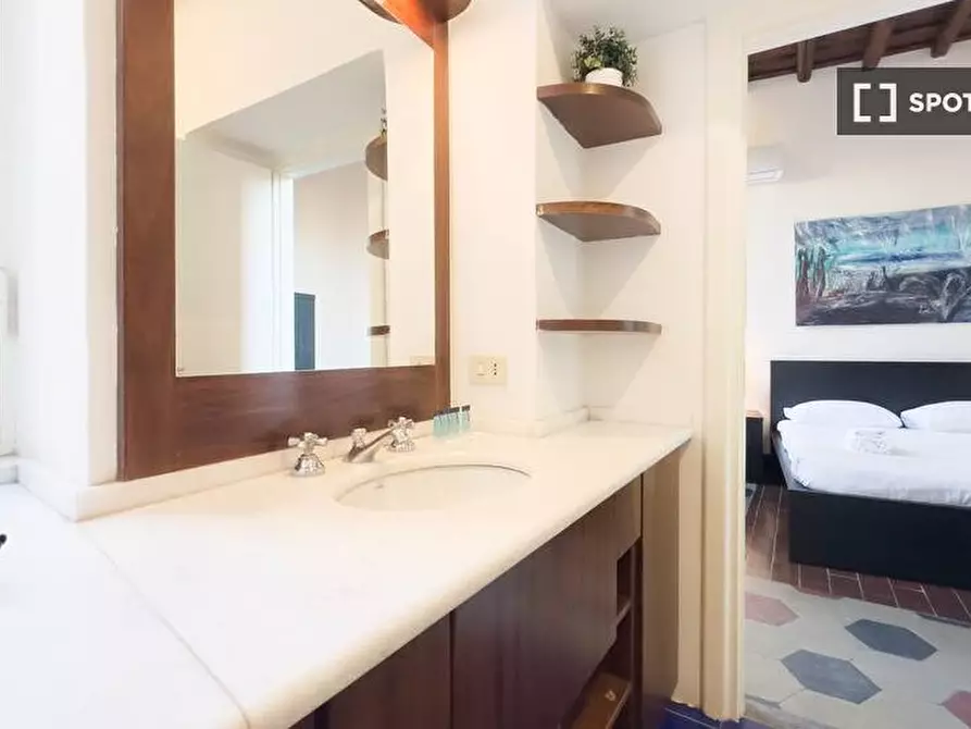 Immagine 15 di Appartamento in affitto  in Via della Mercede a Roma