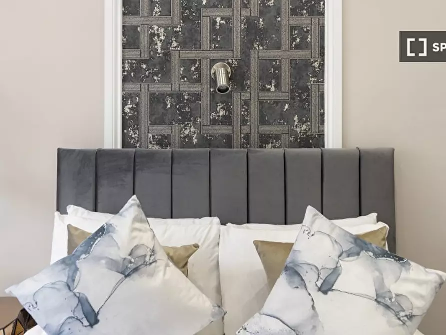 Immagine 4 di Ufficio in affitto  in flat a Tottenham