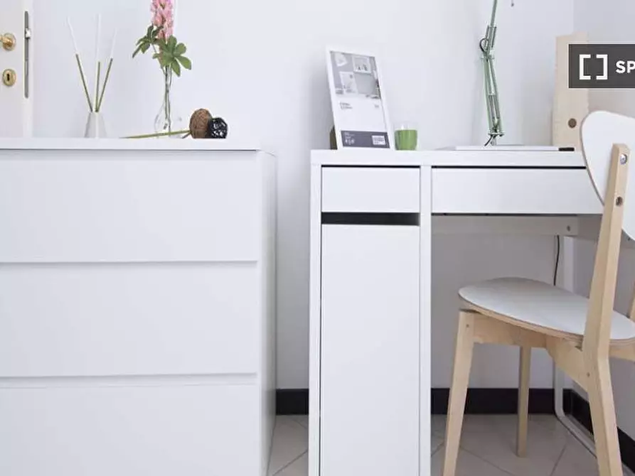 Immagine 2 di Camera condivisa in affitto  in Via Risorgimento Milan a Sesto San Giovanni