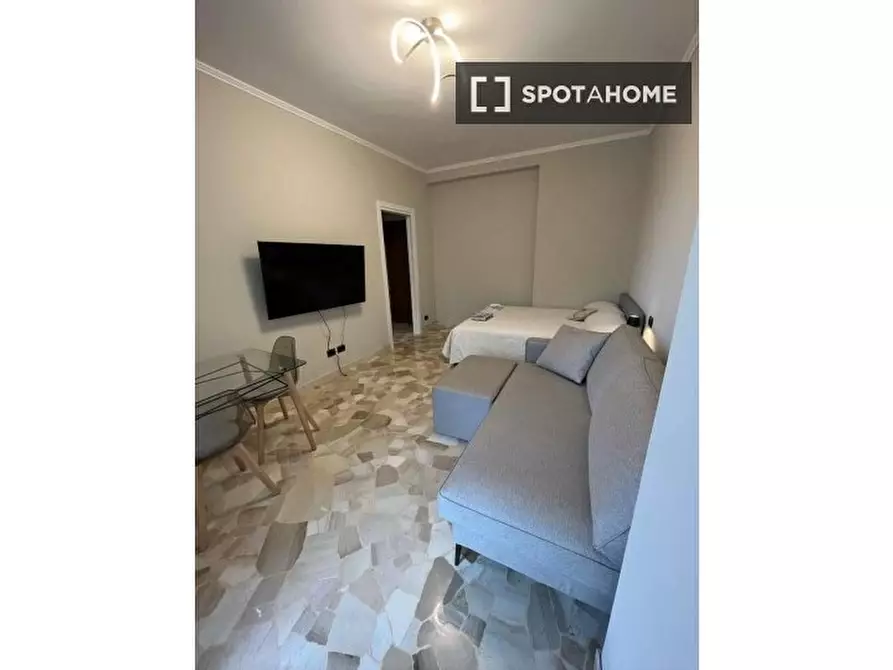 Immagine 1 di Ufficio in affitto  in Via Filippo Tajani a Milano