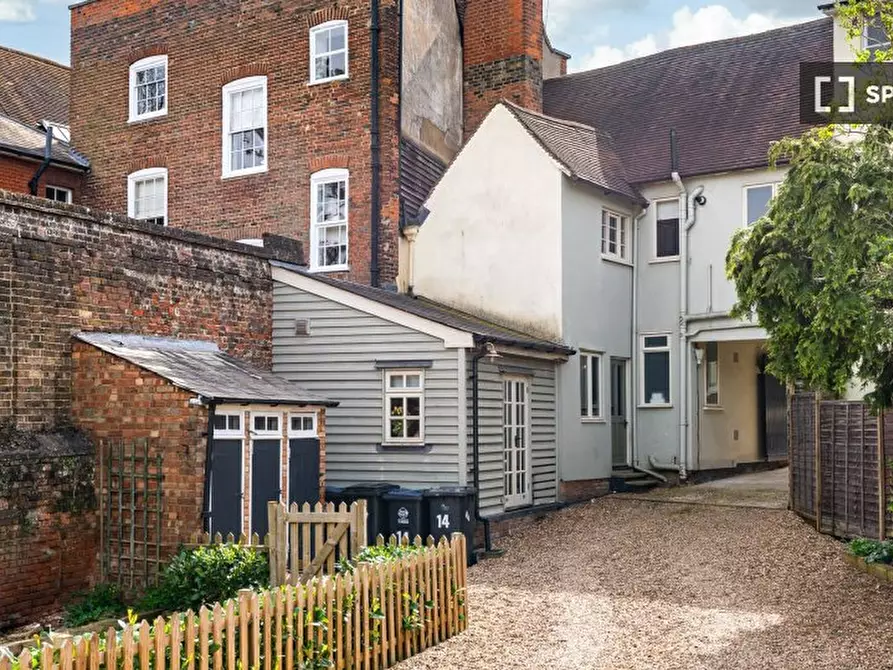 Immagine 7 di Appartamento in affitto  in West Street a Hertford