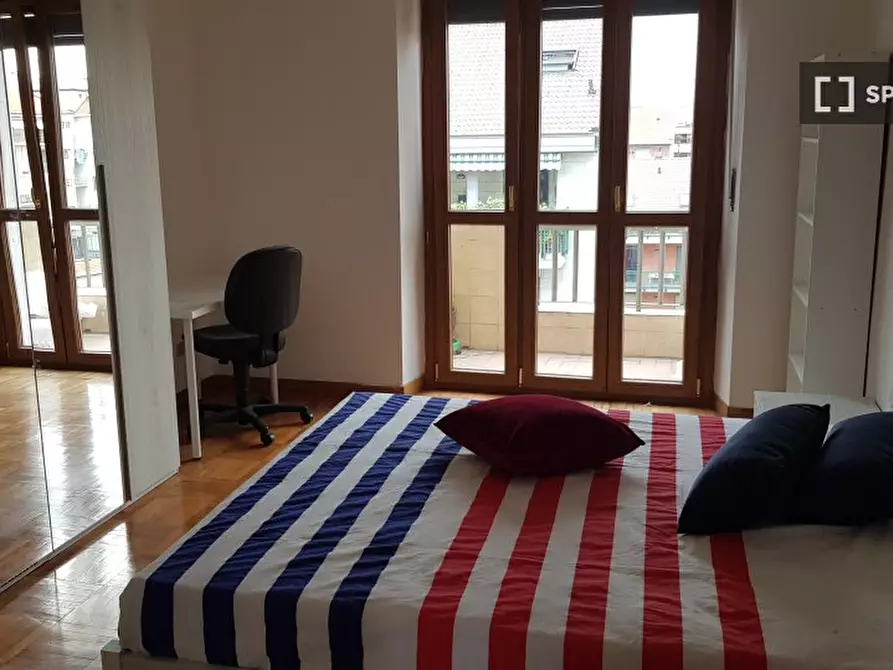 Immagine 5 di Camera condivisa in affitto  in Via Sant'Ambrogio a Torino