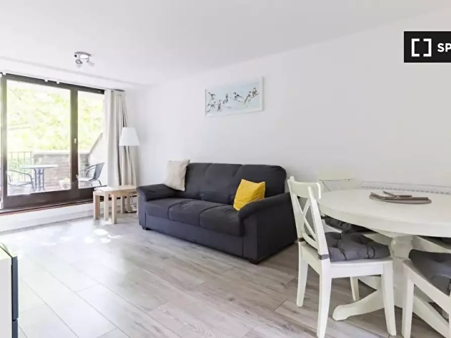 Immagine 4 di Appartamento in affitto  in Great Western Rd a Kensington