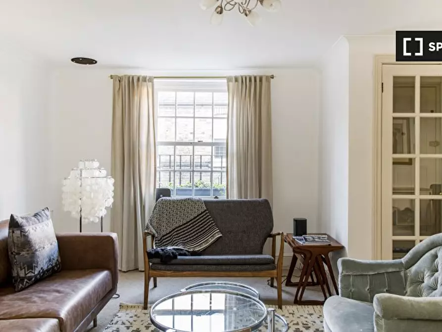 Immagine 3 di Appartamento in affitto  in a Ledbury Mews North a Kensington