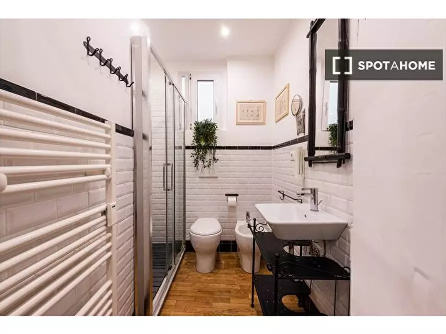 Immagine 17 di Appartamento in affitto  in Borgo Santi Apostoli a Firenze