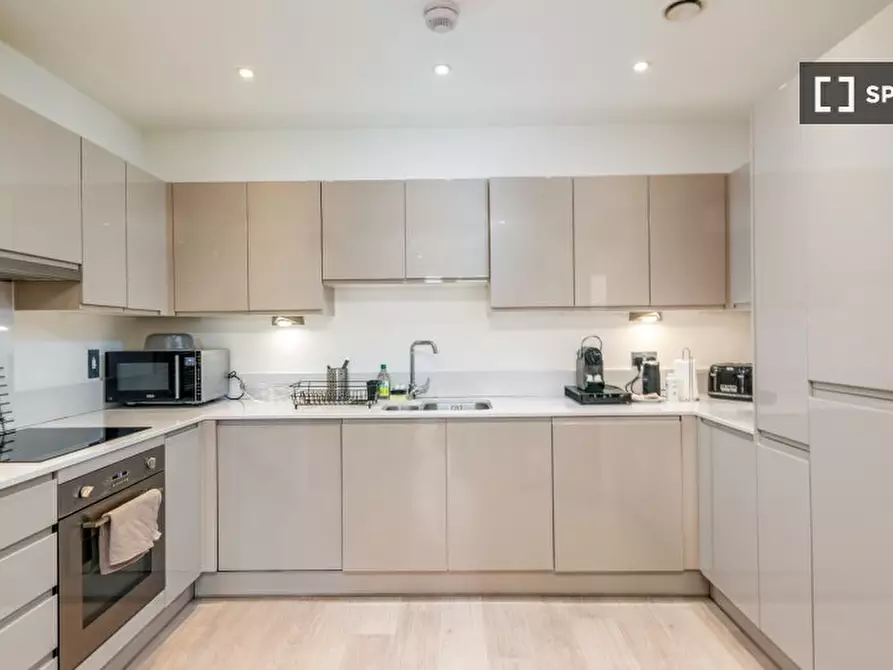 Immagine 2 di Appartamento in affitto  in Smith House a Brent