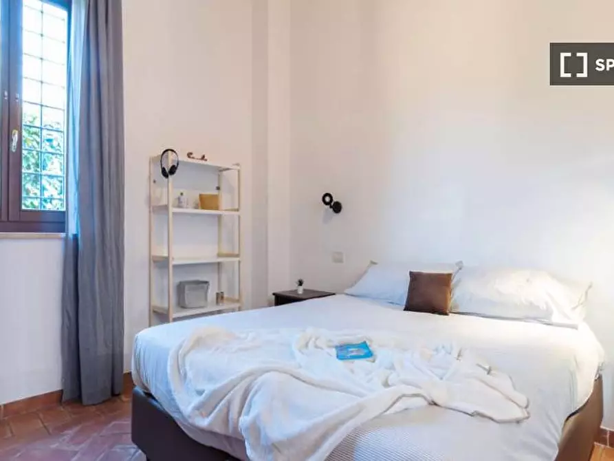 Immagine 2 di Camera condivisa in affitto  in Via Amedeo Avogadro Rome a Roma