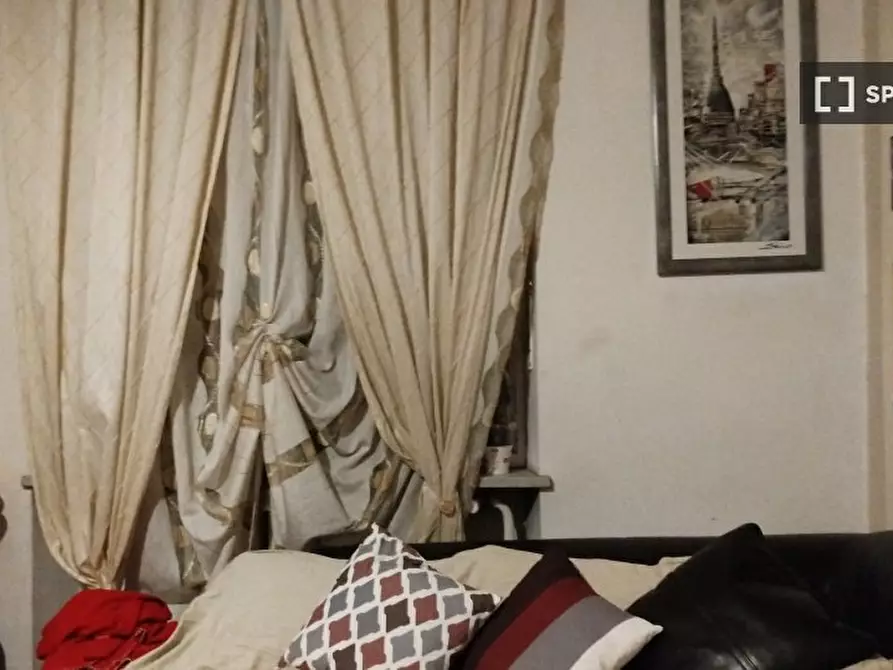Immagine 18 di Camera condivisa in affitto  in Via Borgomanero a Torino