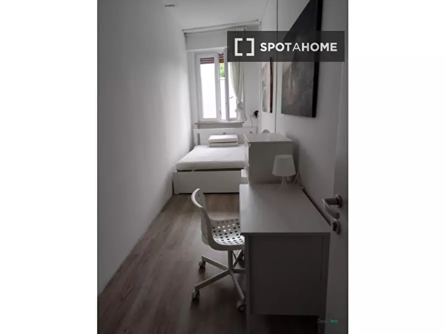 Immagine 15 di Camera condivisa in affitto  in Via Giuseppe Candiani a Milano