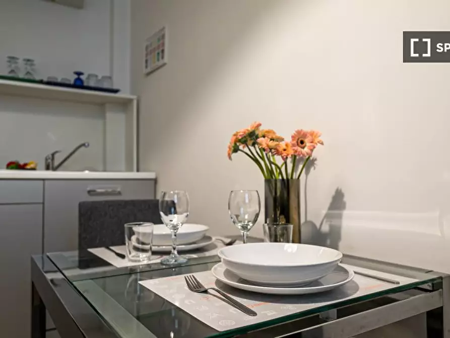 Immagine 11 di Appartamento in affitto  in Via Macedonio Melloni a Milano