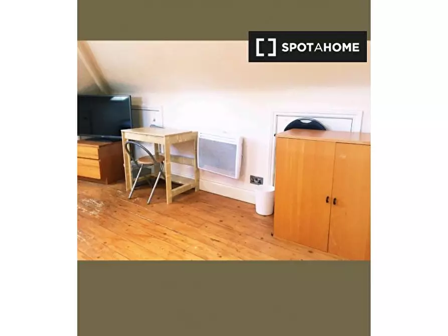 Immagine 18 di Camera condivisa in affitto  in Friary Rd a Ealing