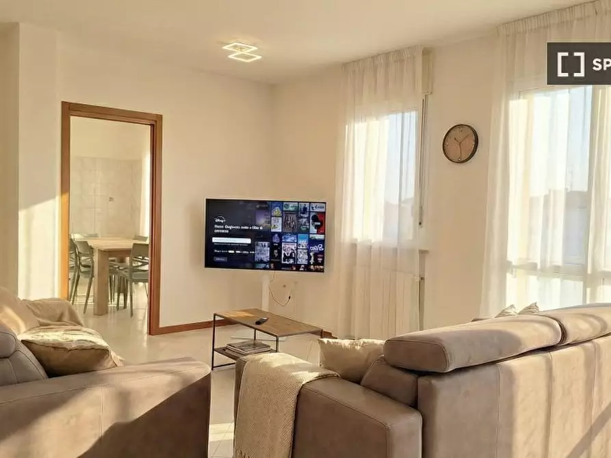 Immagine 2 di Appartamento in affitto  in Via Barona a Milano