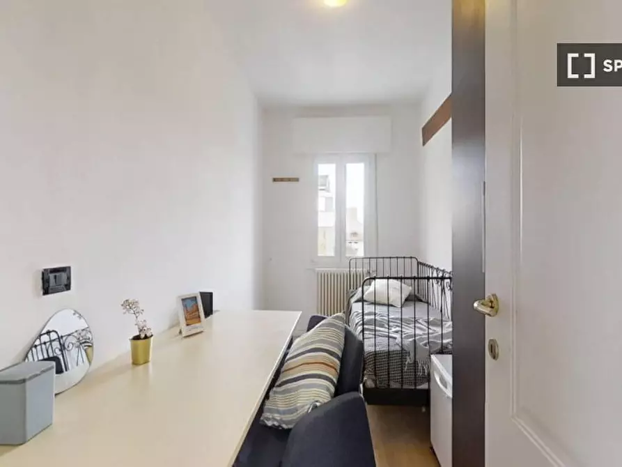 Immagine 1 di Camera condivisa in affitto  in VIA tommaseo a Padova