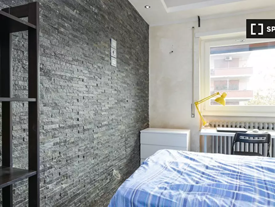 Immagine 2 di Camera condivisa in affitto  in Via Quirino Majorana, 00152 Roma RM, Italy a Roma