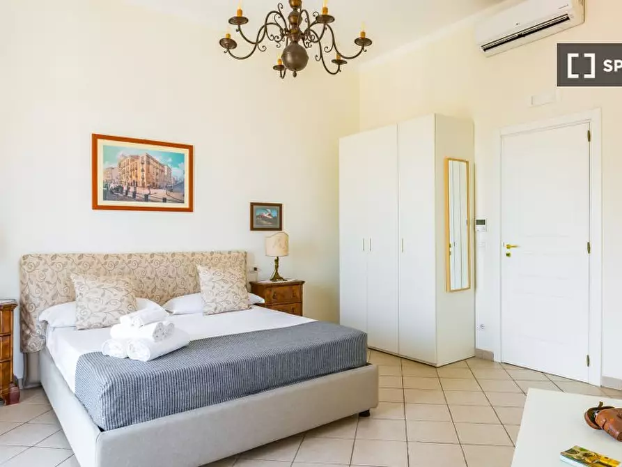 Immagine 16 di Appartamento in affitto  in Via Salvator Rosa a Napoli