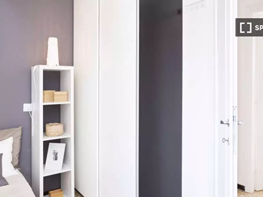 Immagine 2 di Camera condivisa in affitto  in Viale Carlo Espinasse a Milano