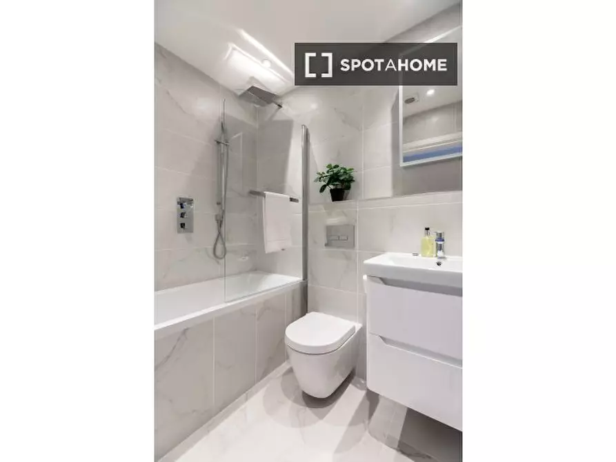 Immagine 17 di Appartamento in affitto  in Nevern Pl a Kensington