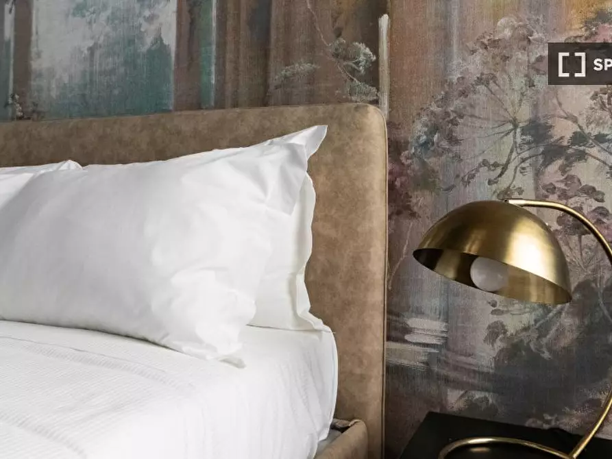 Immagine 15 di Appartamento in affitto  in Via Dei Cappuccini a Roma