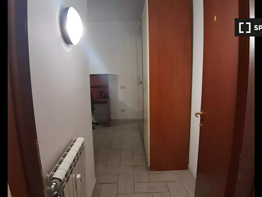 Immagine 8 di Camera condivisa in affitto  in Via Ugolino Cavalcabò a Roma