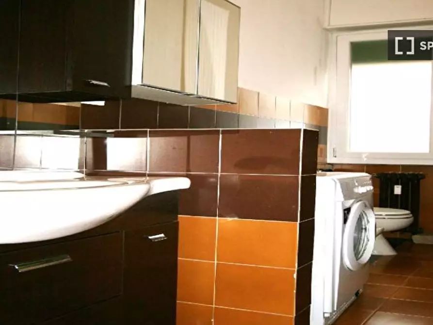 Immagine 9 di Camera condivisa in affitto  in Via Restelli a Milano