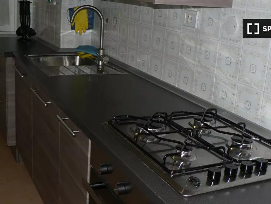 Immagine 7 di Camera condivisa in affitto  in Viale Pico della Mirandola a Roma