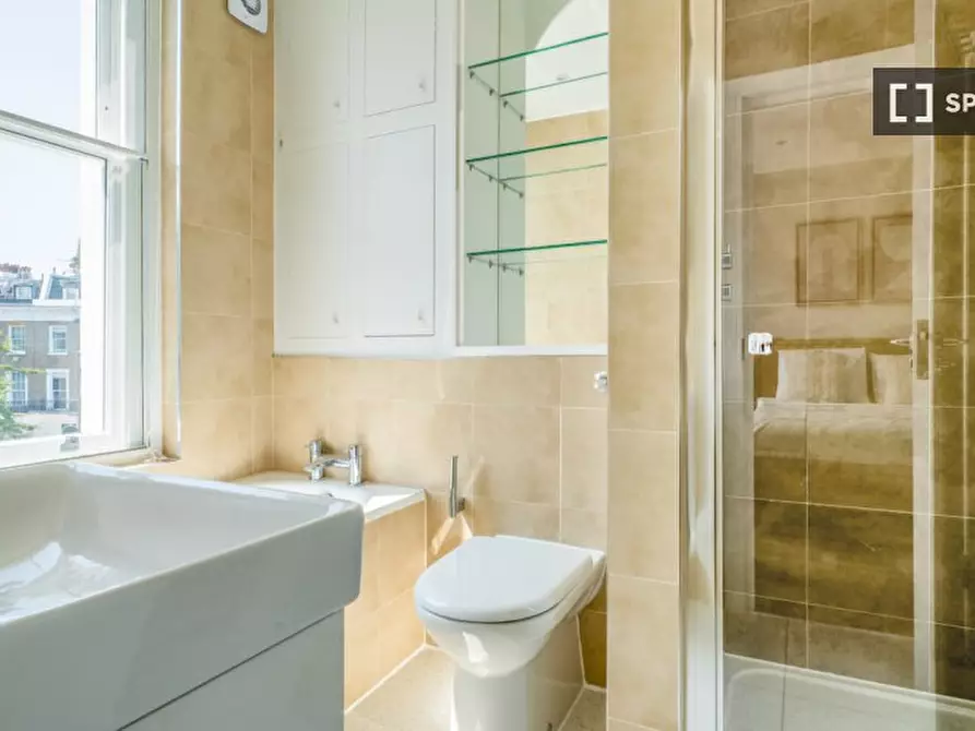 Immagine 14 di Appartamento in affitto  in Old Brompton Rd a Kensington