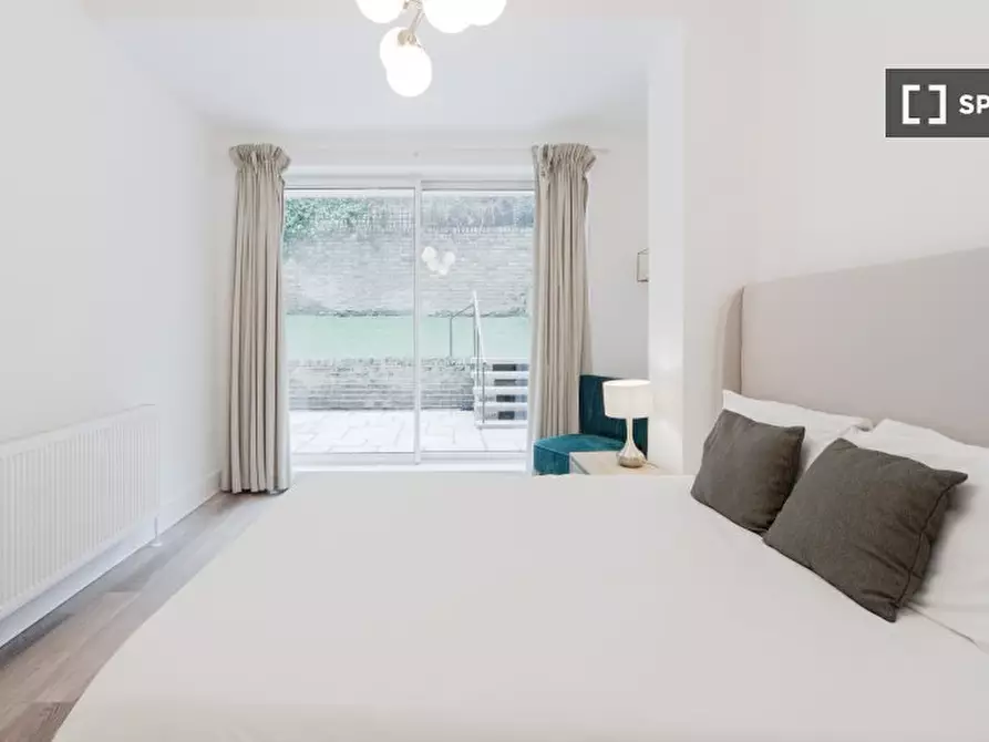 Immagine 15 di Appartamento in affitto  in Nevern Pl a Kensington