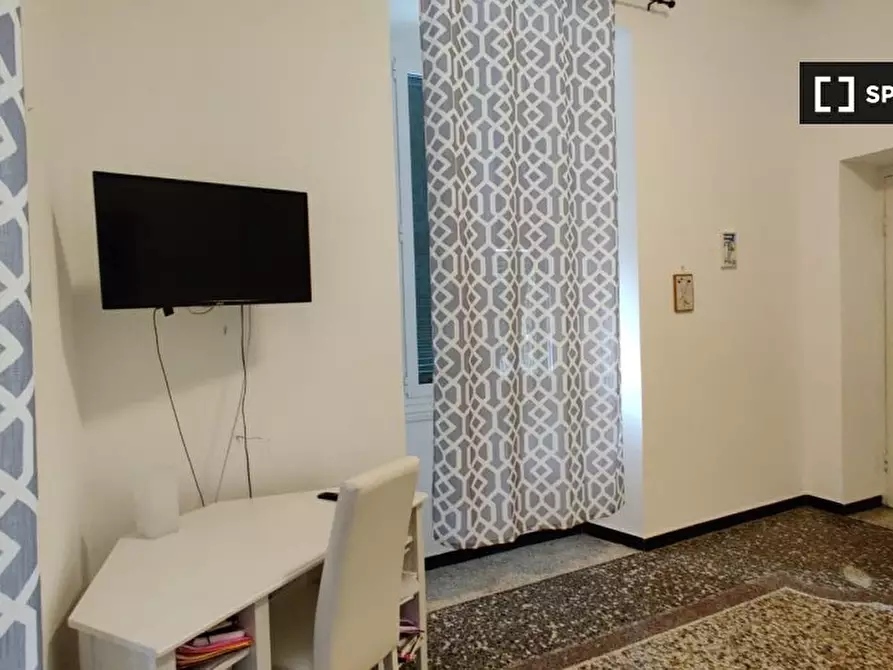 Immagine 9 di Camera condivisa in affitto  in Via Venezia a Genova