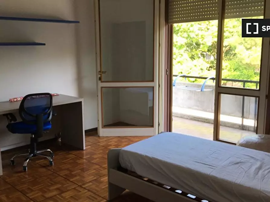 Immagine 5 di Camera condivisa in affitto  in Via Querini a Padova