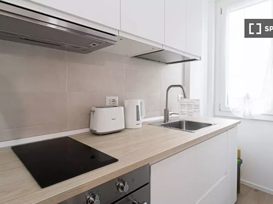 Immagine 12 di Ufficio in affitto  in Via Cambiasi a Milano